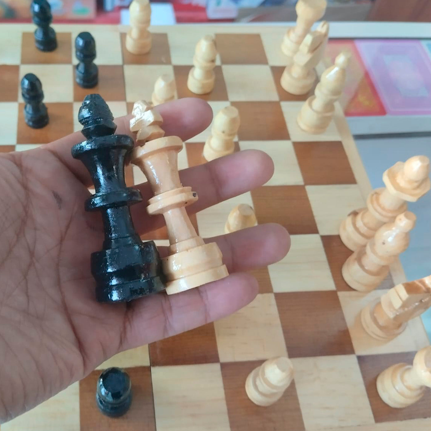 AJEDREZ ARTESANAL MADERA 30 CM